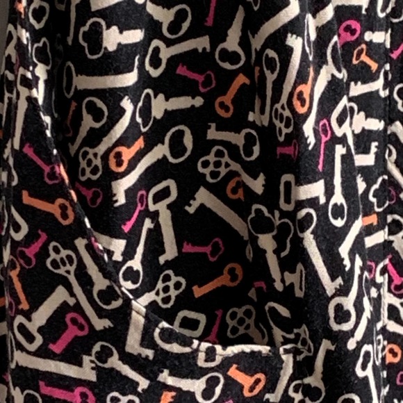 Divided by H&M Black with Key Print Rayon Dress Size 12 - Picture 3 of 8